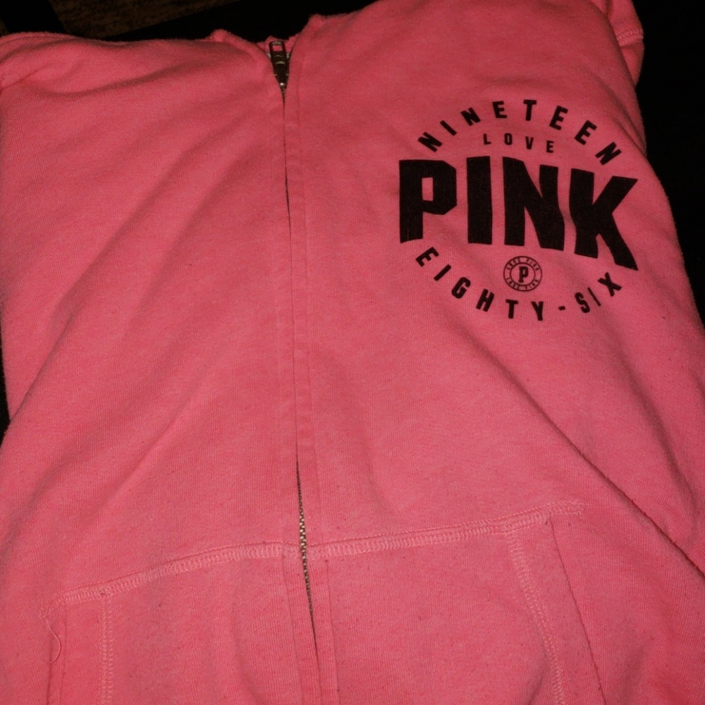 pink sweatshirt